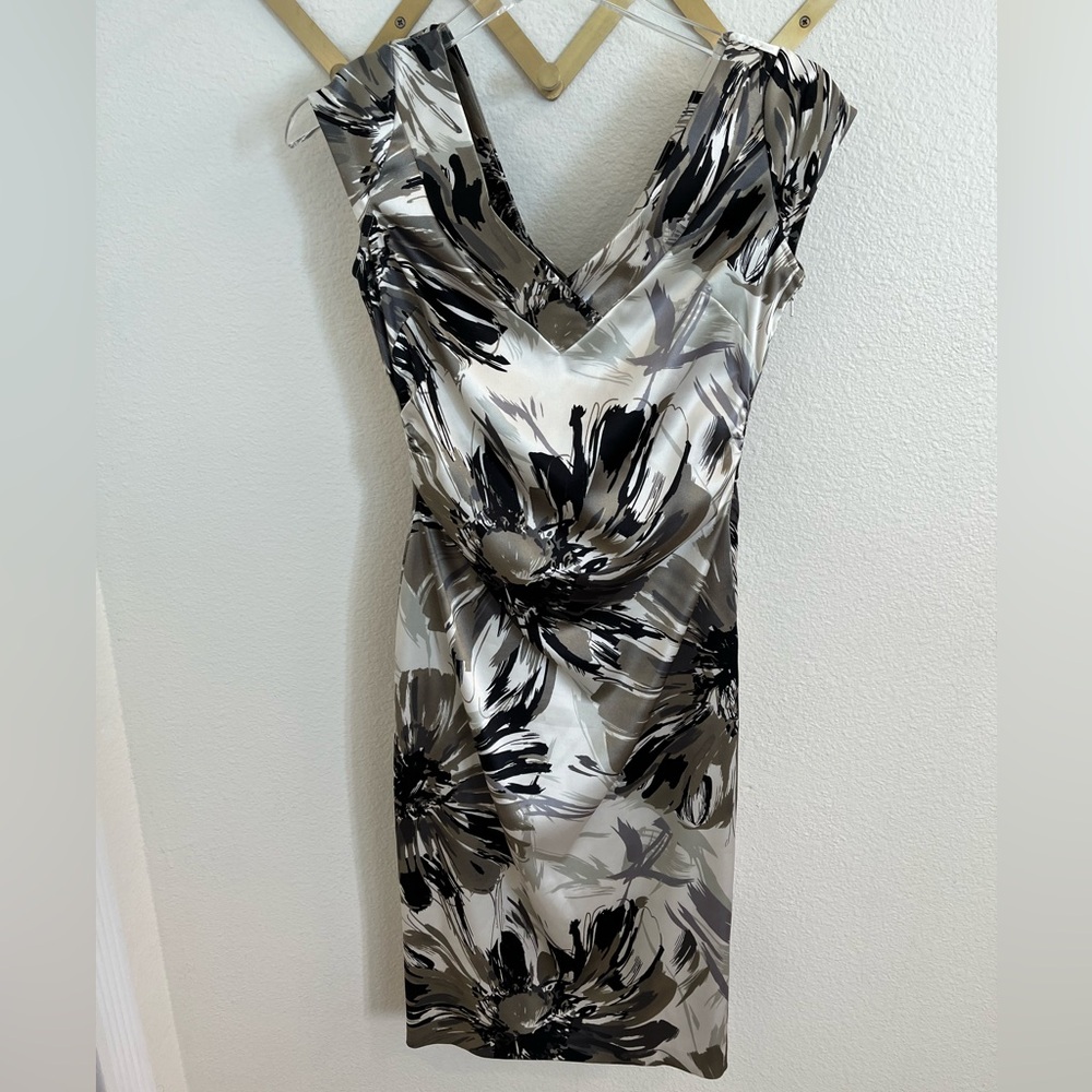 Maggy London Satin Floral Cocktail Dress White Black Grey 6
